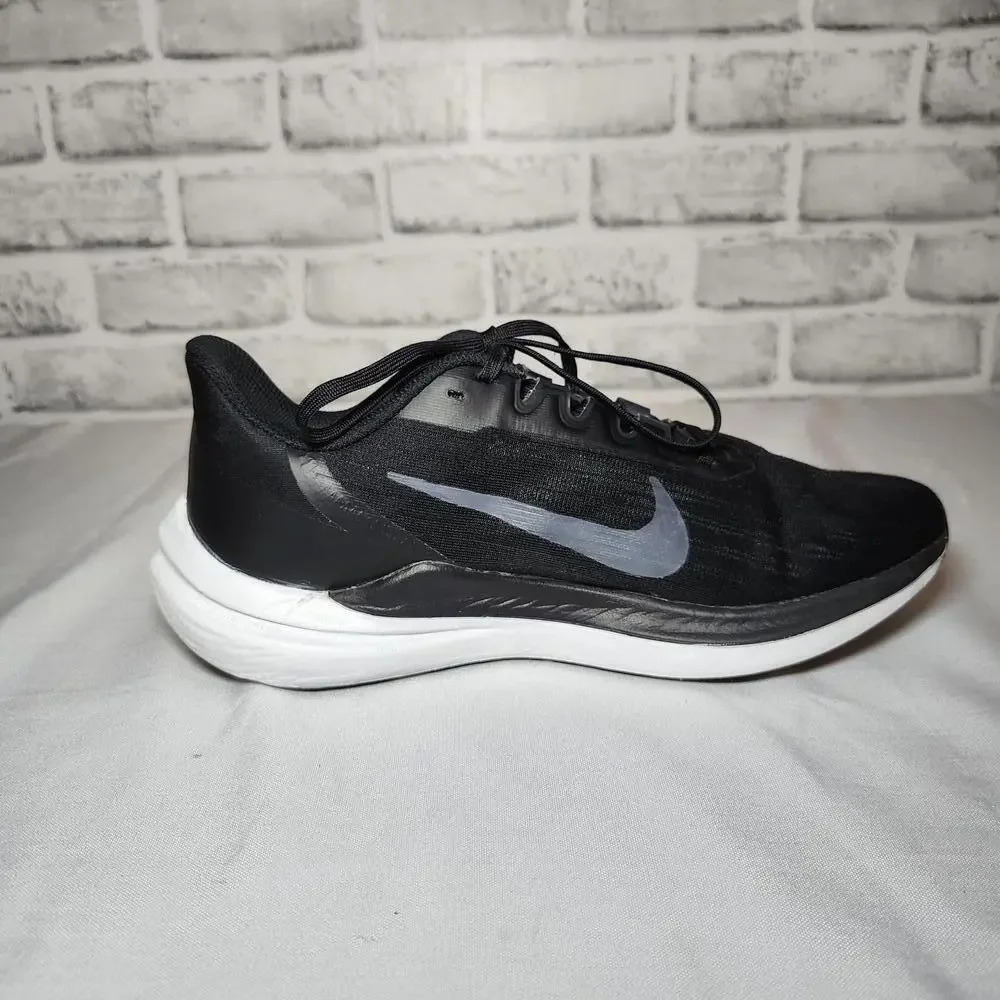 Nike Winflo 9 Women's Black 9.5 Athletic Sneaker Low Top
